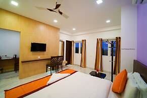 Hotel Grand Padappai Residency