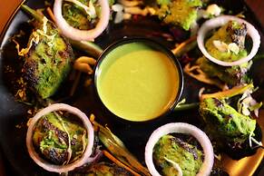 Hotel Grand Padappai Residency