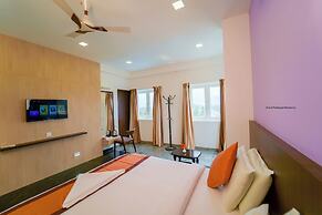Hotel Grand Padappai Residency