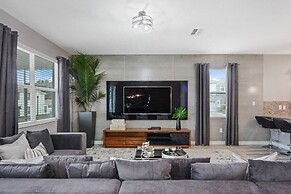 8 Bedroom Movie Theater In Home Champions Gate! 8 Villa by RedAwning