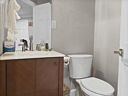 B11 Powder Run 2 Bedroom Condo by RedAwning