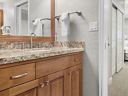 B11 Powder Run 2 Bedroom Condo by RedAwning