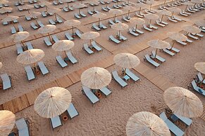 Liu Resorts - All inclusive