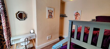 Rhubarb Terrace on the Coast - Sleeps 1-6