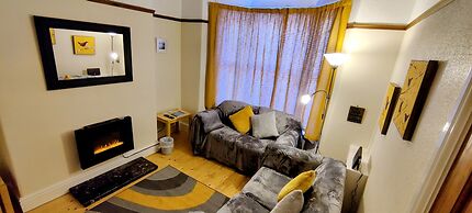 Rhubarb Terrace on the Coast - Sleeps 1-6