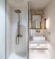 Inotropes Boutique Suites - Adults Only