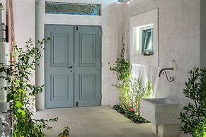 Inotropes Boutique Suites - Adults Only