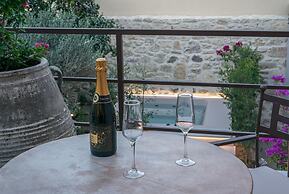 Inotropes Boutique Suites - Adults Only