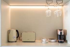 Inotropes Boutique Suites - Adults Only