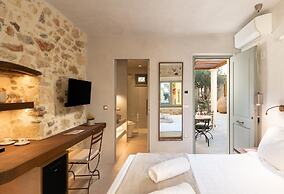 Inotropes Boutique Suites - Adults Only