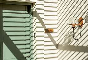 Inotropes Boutique Suites - Adults Only