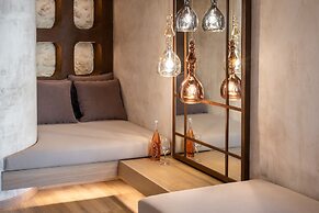 Inotropes Boutique Suites - Adults Only