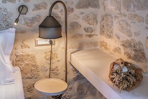 Inotropes Boutique Suites - Adults Only