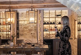 Inotropes Boutique Suites - Adults Only