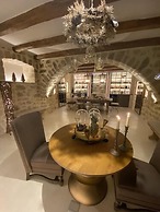 Inotropes Boutique Suites - Adults Only