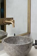 Inotropes Boutique Suites - Adults Only