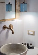 Inotropes Boutique Suites - Adults Only