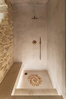 Inotropes Boutique Suites - Adults Only