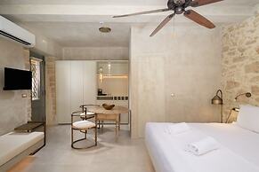 Inotropes Boutique Suites - Adults Only