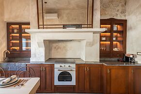 Inotropes Boutique Suites - Adults Only