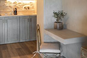 Inotropes Boutique Suites - Adults Only