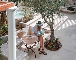 Inotropes Boutique Suites - Adults Only