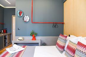 Central 44 Wow Casual Suite