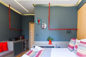 Central 44 Wow Casual Suite