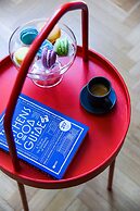 Central 44 Wow Casual Suite