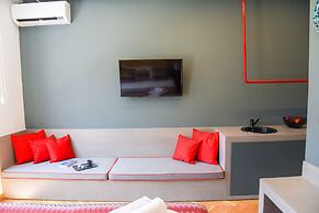 Central 44 Wow Casual Suite