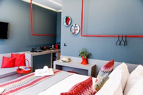 Central 44 Wow Casual Suite