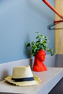 Central 44 Wow Casual Suite