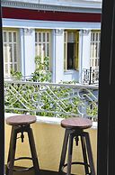 Central 44 Wow Casual Suite