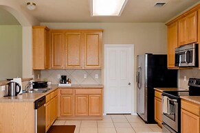 Spacious House BMT Six Flags Seaworld