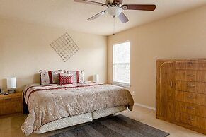 Spacious House BMT Six Flags Seaworld