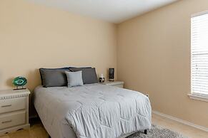 Spacious House BMT Six Flags Seaworld