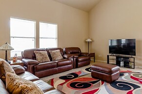 Spacious House BMT Six Flags Seaworld