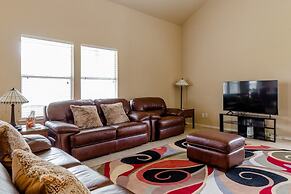 Spacious House BMT Six Flags Seaworld