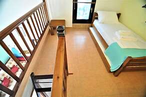 Zennova 23 - Nikiti Family Green Nest