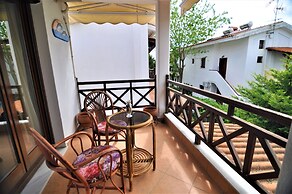 Zennova 23 - Nikiti Family Green Nest