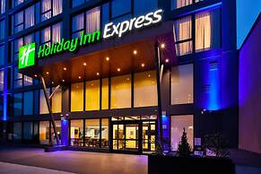 Holiday Inn Express NYC Brooklyn - Sunset Park, an IHG Hotel