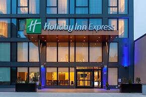 Holiday Inn Express NYC Brooklyn - Sunset Park by IHG