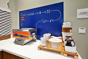 Holiday Inn Express NYC Brooklyn - Sunset Park by IHG