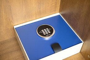 Holiday Inn Express & Suites San Jose Silicon Valley by IHG