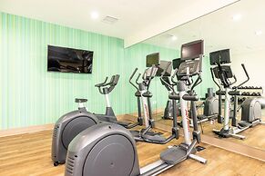 Holiday Inn Express & Suites San Jose Silicon Valley by IHG