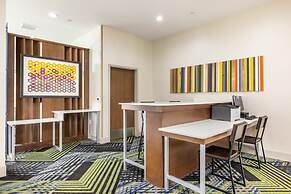 Holiday Inn Express & Suites San Jose Silicon Valley by IHG