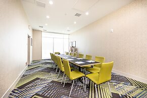 Holiday Inn Express & Suites San Jose Silicon Valley by IHG