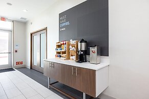 Holiday Inn Express & Suites San Jose Silicon Valley by IHG
