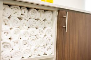 Holiday Inn Express & Suites San Jose Silicon Valley by IHG