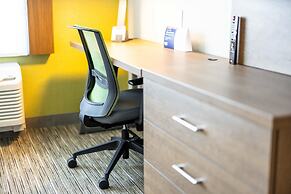Holiday Inn Express & Suites San Jose Silicon Valley by IHG